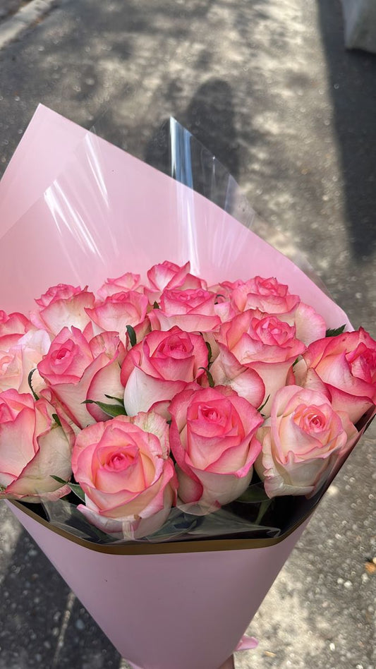 20 Pink Roses Long Stem Roses